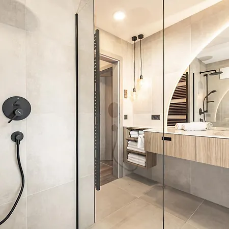 شقة 24 By Bruecke