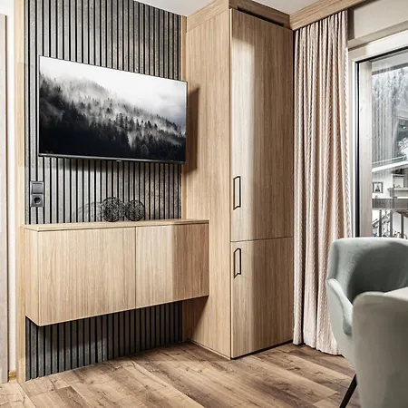 24 By Bruecke مايرهوفن