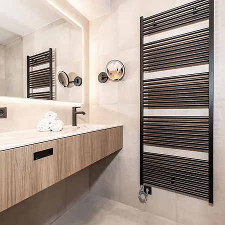 24 By Bruecke * مايرهوفن