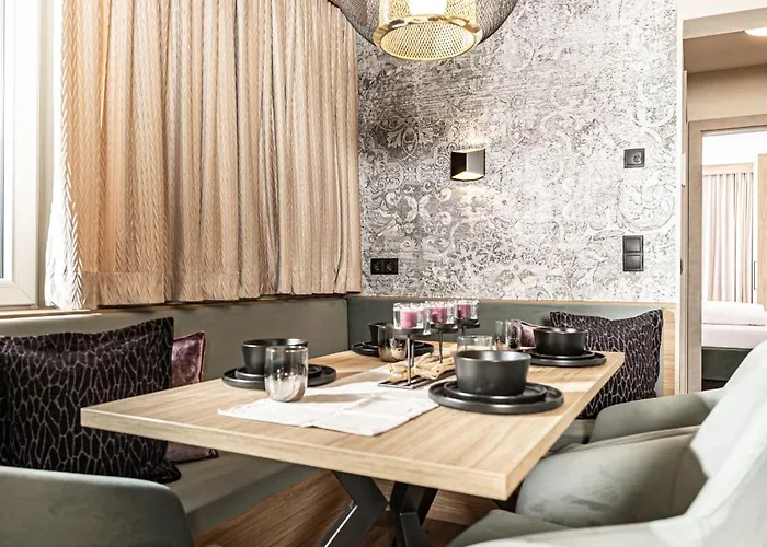 24 By Bruecke アパート