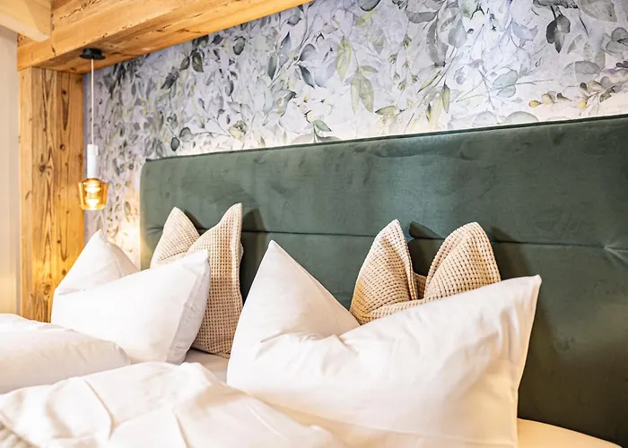 24 By Bruecke アパート