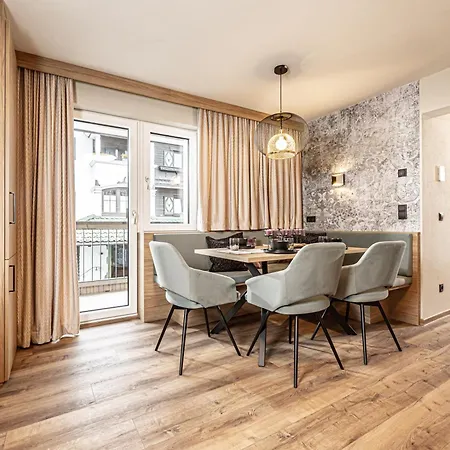 24 By Bruecke *