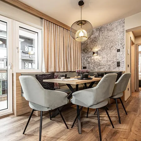 24 By Bruecke Apartment *